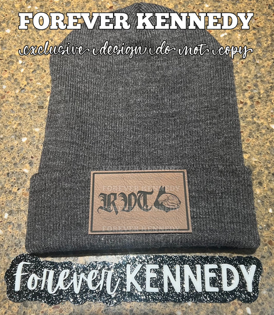 (PO) Beanie / EXCLUSIVE Veterinary Title with optional skull