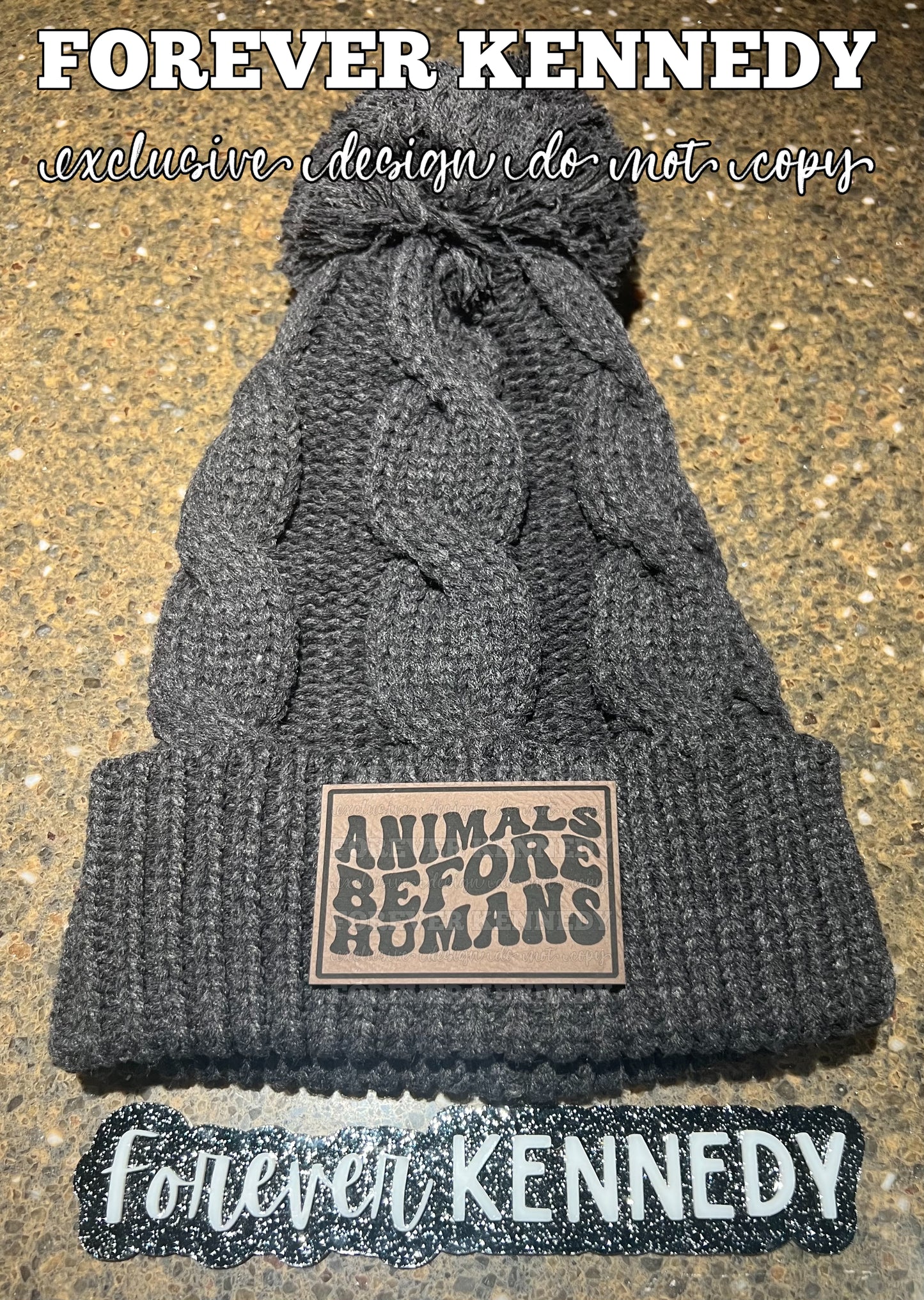 (PO) Beanie with pom / EXCLUSIVE Animals before humans