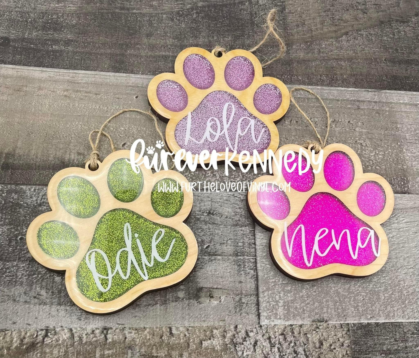 (PO) Ornament: Paw Print with Custom Name