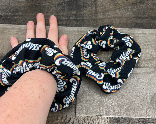 (RTS) Scrunchie: Oversized Retro Mama